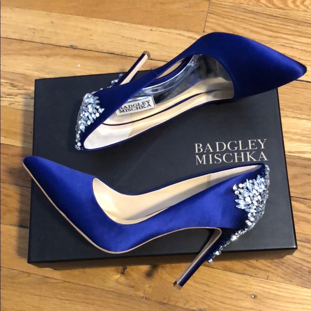 Badgley Mischka Blue Heels with Silver Embellishments - Picture 4 of 6